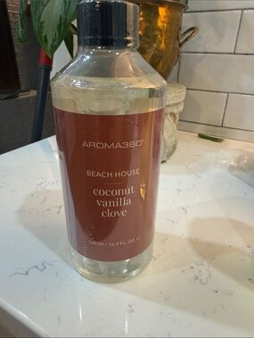 Aroma360 Beach House Coconut Vanilla Clove Reed Diffuser Refill - Brown